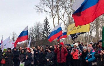 Тысячы чалавек выйшлі на Марш Нямцова ў Маскве (Онлайн, відэа)
