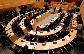 Как Кремль пытается привести свою партию к власти на Кипре