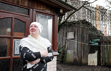 Как женщина борется с чиновниками и застройщиками за свой дом в центре Минска