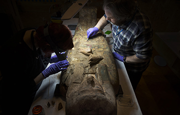 Египтологи обнаружили рисунки внутри 3000-летнего саркофага