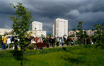 Фотофакт: Очередь за перемены на пикете в Бобруйске