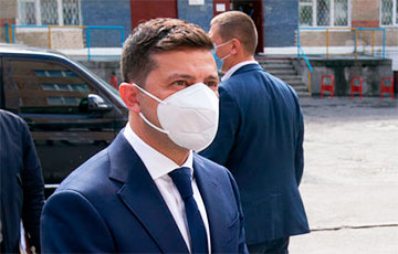 «В маске можно оставаться незамеченным»: Зеленского сняли на видео в киевском магазине