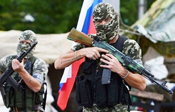 Боевикам «ЛНР» выдали рассыпающееся в руках снаряжение и сапоги разных размеров