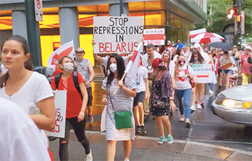 Видеофакт: Как белорусы Северной Каролины провели акцию солидарности