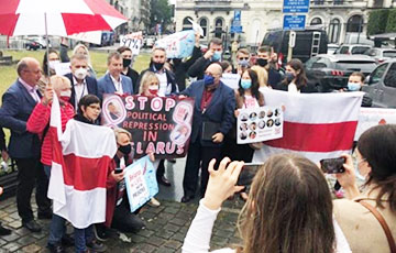 ‘Belarus For Life’: Action Of Solidarity Near European Parliament