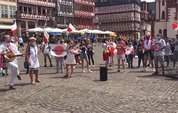 Акция солидарности с Беларусью прошла во Франкфурте-на-Майне