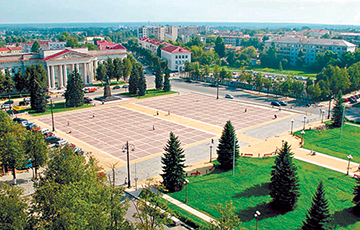 Official Song Of Belarusian Revolution Heard At Central Square Of Maladzechna