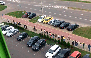 Human Chain Of Solidarity Lined Up In Maladzechna