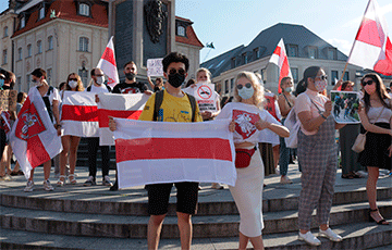 Picket Of Solidarity With Belarus Held In Warsaw