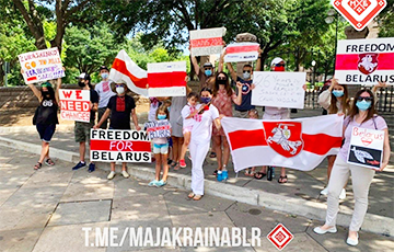 ‘Belarus Freedom!’: Action Supporting Changes In Belarus Held In Austin, USA