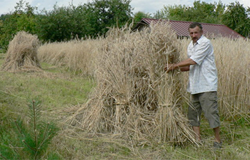 Village Resident: Minority Supports Lukashenka