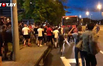 Massive Resistance To Riot Police In Minsk City Center