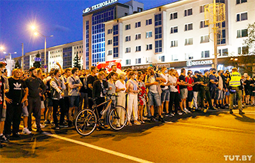 В Беларуси продолжаются массовые акции протеста (Онлайн)