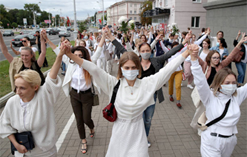 По всей Беларуси люди снова вышли на протест (Онлайн)