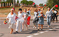 В Барановичах тысячи женщин выстроились в цепь солидарности