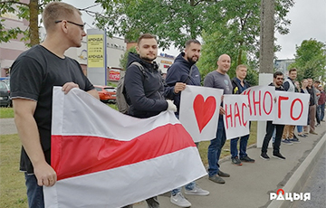 Витебские айтишники протестуют против милицейского насилия и официальных результатов выборов