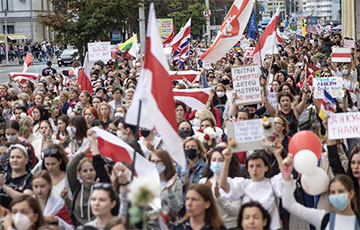 Женский марш мира - уже на площади Независимости