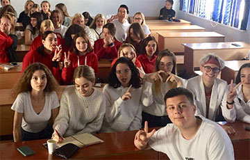 Students Protesting All Over Belarus