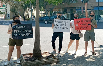 Руки прочь от Беларуси!