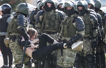 Алесь Беляцкий: За время протестов в Беларуси задержали 12 тысяч человек