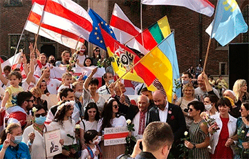 Wroclaw Mayor To Lukashenka's Regime: Power That Raises Hand Against Women Is Worthless