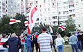 Минчане поблагодарили сотрудника МЧС, который выступил в защиту национальных флагов