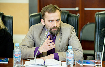 Belarusian Sociologist: If Elections Were Held This Sunday, Babaryka Would Defeat Lukashenka