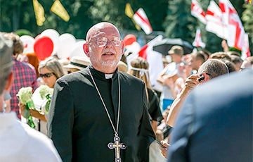 Father Ihar From Brest: Our Country Must Take a Democratic Path