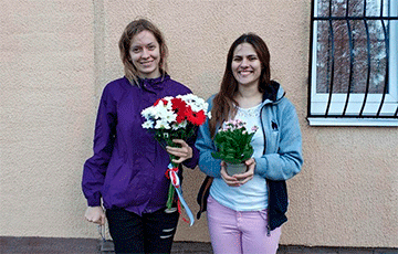 Анастасия Кирик и Полина Зыль вышли на свободу