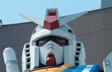 В Японии 18-метровый робот Gundam сделал первые шаги