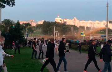 Лукашисты применили против протестующих водометы с окрашенной жидкостью