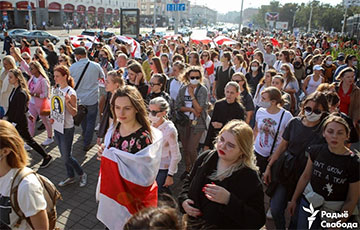 Женский марш в Минске показали в одном видео