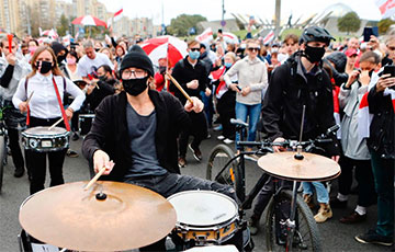 Барабанщики подбадривают минчан перед Маршем
