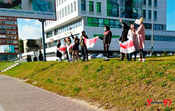 Жители минского ЖК «Каскад» вышли на акцию солидарности