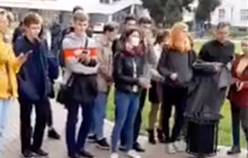 BSU Students Singing ‘Bring Down Prison Walls’