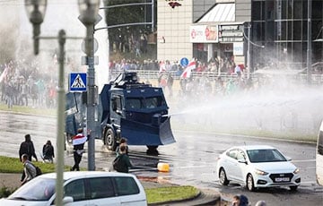 «Заняло секунд 20»: минчанин рассказал, как разобрал водомет