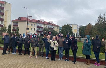 Удзельнікі пратэсту ў Жабінцы перадалі прывітанне беларусам