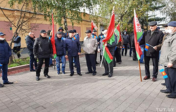 На пролукашенковском митинге пенсионеры отвечали «Жыве» на лозунг «Жыве Беларусь»