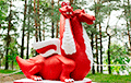 Знаменитый Змей Змагарыч в Уручье — снова бело-красно-белый