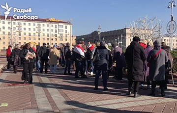 В центре Минска началась акция протеста людей с инвалидностью