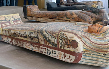 Египтологи нашли 80 нетронутых саркофагов