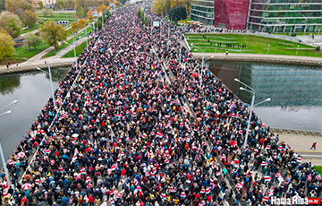 Belarus: The Path From Protest to Revolution