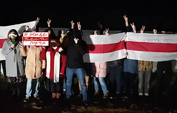 Barysau Residents Spoke Out In Support Of All Belarusian Striking Workers