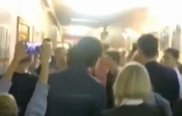 Brave Minsk Gymnasium Students Took Over Hall To Protest