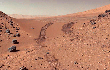 Ученые раскрыли неожиданные причины потери Марсом воды