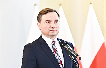 Міністр юстыцыі Польшчы патрабуе забараніць Камуністычную партыю