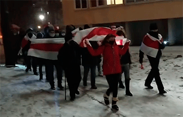 Минчане присоединились к вечерним шествиям