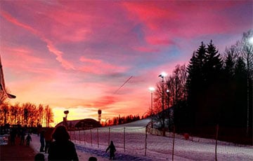 Над Минском наблюдали необычно красный закат