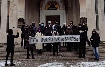 «Вольны хор» поздравил белорусов, которые празднуют Рождество
