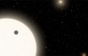 Ученые обнаружили новую планету с орбитой в виде штопора и тремя солнцами